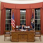 Fotos de Obama na Casa Branca em sua mesa
